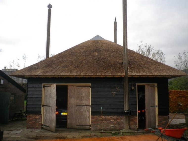 Rieten hooiberg in Berkenwoude