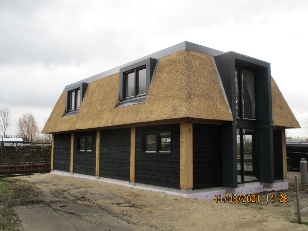 aluminium dakrand in Reeuwijk